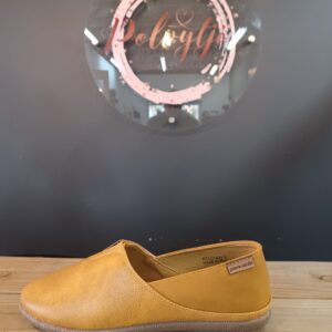 Pierre Cardin - Riviera Pump (Mustard)